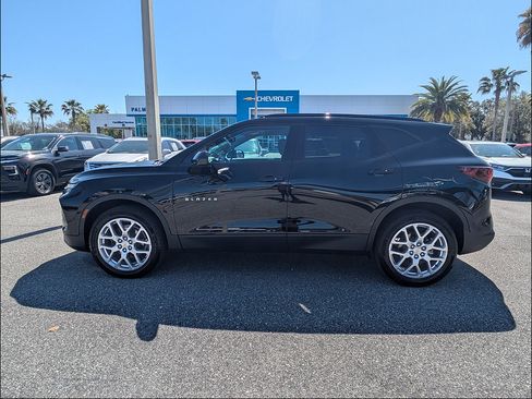 Certified 2024 Chevrolet Blazer LT w/ Convenience Package AWD/4WD image 23
