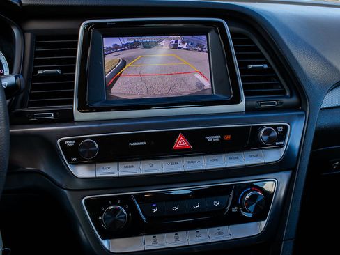 Used 2019 Hyundai Sonata SE image 20