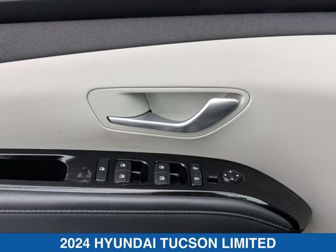 Used 2024 Hyundai Tucson Limited AWD/4WD image 13