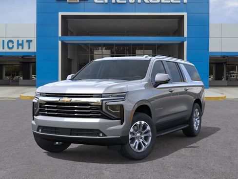 New 2026 Chevrolet Suburban LT RWD image 6