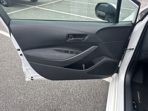 Used 2022 Toyota Corolla LE image 10