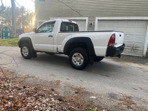 Used 2013 Toyota Tacoma 4x4 Regular Cab image 8