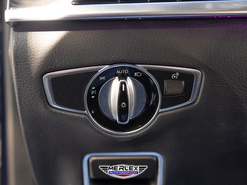 Used 2018 Mercedes-Benz S 560 Sedan w/ AMG Line Exterior image 39