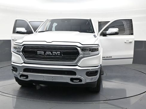 Used 2024 RAM 1500 Limited AWD/4WD image 32