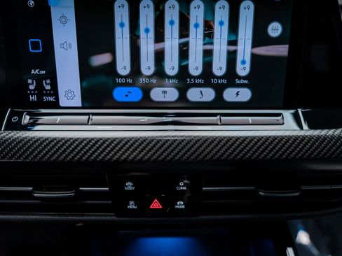 Used 2023 Volkswagen Golf 20th Anniversary Edition image 52