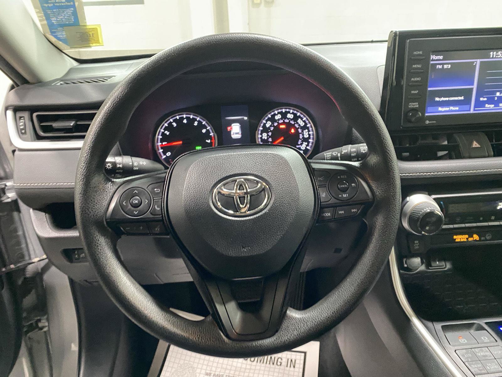 Used 2021 Toyota RAV4 XLE AWD/4WD image 23