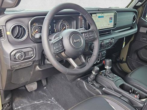 New 2026 Jeep Gladiator Sport AWD/4WD image 3