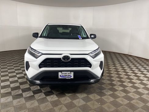 Used 2023 Toyota RAV4 LE image 11