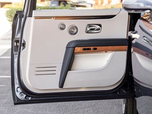 Certified 2024 Rolls-Royce Ghost Extended Wheelbase AWD/4WD image 30
