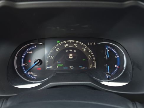 Used 2025 Toyota RAV4 XSE image 19