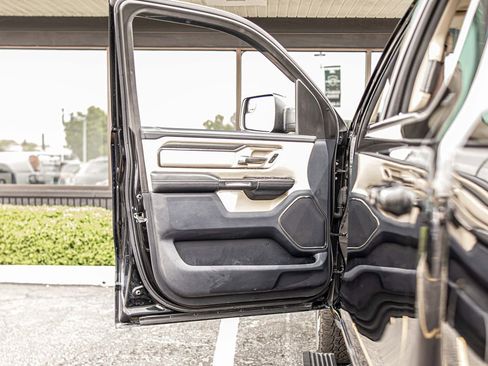 Used 2019 RAM 1500 Limited w/ Advanced Safety Group AWD/4WD image 32