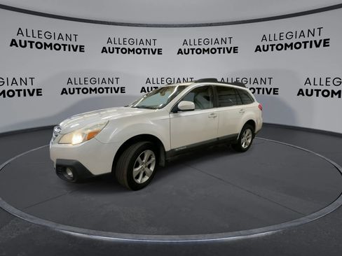 Used 2014 Subaru Outback 2.5i Premium w/ Moonroof Package AWD/4WD image 6