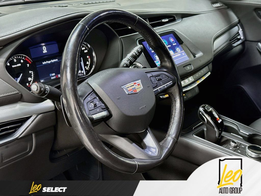 Used 2021 Cadillac XT4 Premium Luxury AWD/4WD image 13