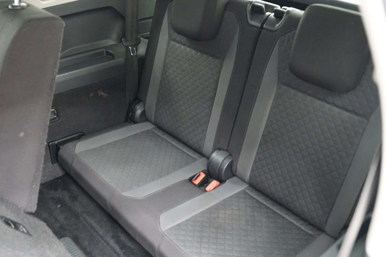 Used 2020 Volkswagen Tiguan S FWD image 14