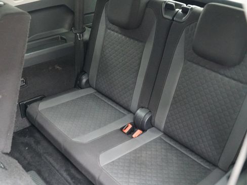 Used 2020 Volkswagen Tiguan S FWD image 14