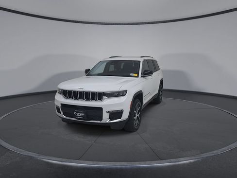 Used 2023 Jeep Grand Cherokee L Limited w/ Trailer Tow Group (B) AWD/4WD image 6