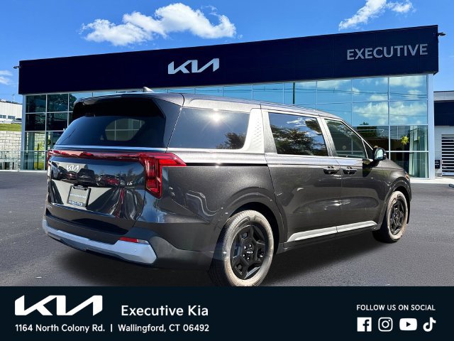 Certified 2026 Kia Carnival FWD image 4