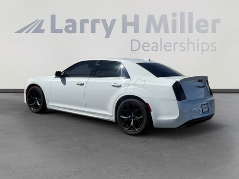 Used 2022 Chrysler 300 S w/ Safetytec Plus Group image 3