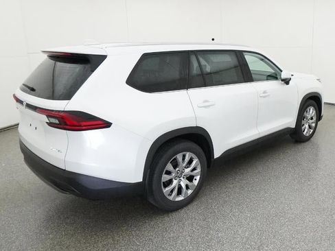 New 2026 Toyota Grand Highlander Limited image 9