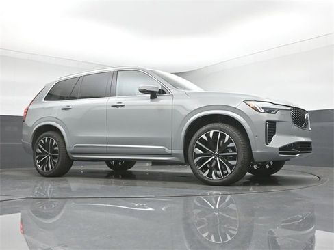 New 2026 Volvo XC90 B6 Plus w/ Protection Package Premier image 39