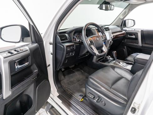 Used 2024 Toyota 4Runner Limited AWD/4WD image 12