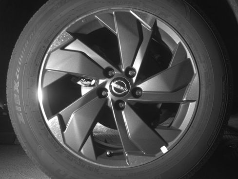 Used 2025 Nissan Rogue SV FWD image 15