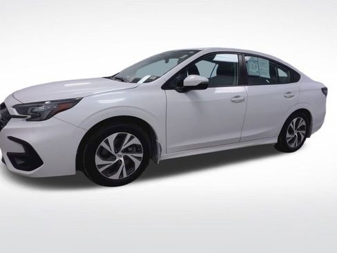 Used 2025 Subaru Legacy Premium image 4