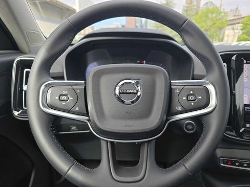 Used 2026 Volvo XC40 B5 Plus w/ Protection Package Premier AWD/4WD image 24