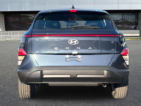 New 2026 Hyundai Kona SE image 8