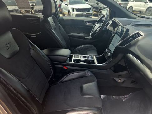 Used 2022 Ford Edge ST w/ Equipment Group 401A AWD/4WD image 17
