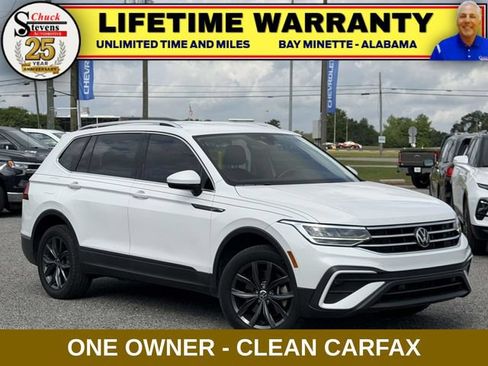 Used 2023 Volkswagen Tiguan SE FWD image 1