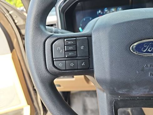 Used 2024 Ford F250 XLT w/ XLT Premium Package AWD/4WD image 17