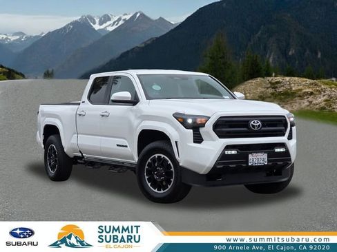 Used 2025 Toyota Tacoma SR5 AWD/4WD image 1