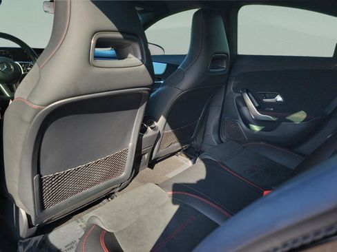 Used 2022 Mercedes-Benz CLA 250 image 7