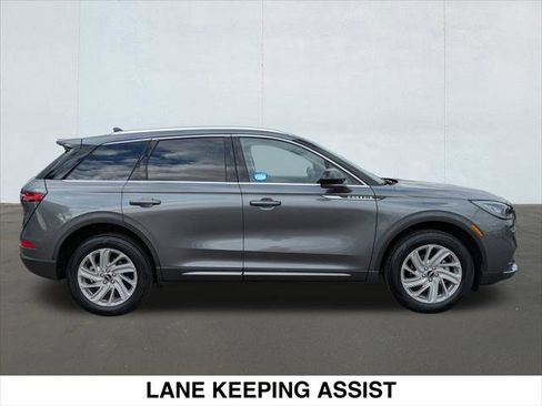 Used 2022 Lincoln Corsair Standard image 6