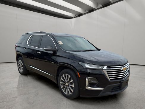 Used 2023 Chevrolet Traverse Premier image 7