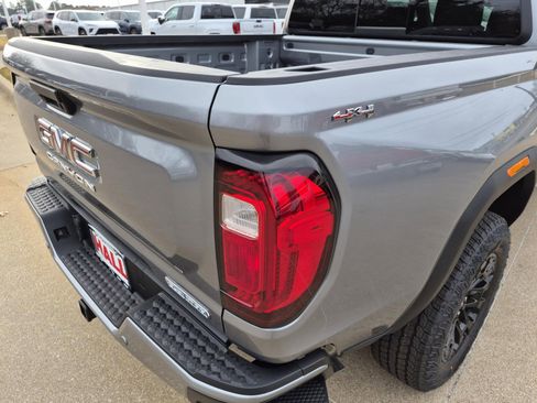New 2026 GMC Canyon Elevation w/ Convenience Package image 7