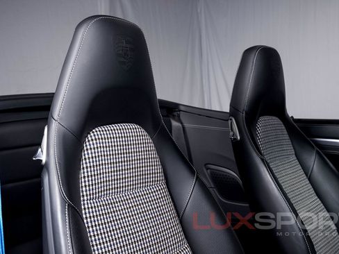 Used 2017 Porsche 911 Carrera 4S image 57