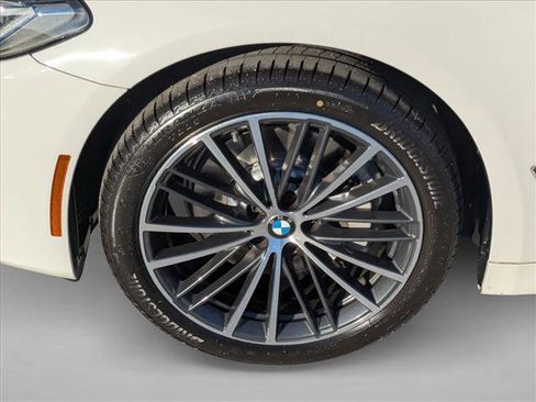 Certified 2023 BMW 530i w/ Convenience Package image 25