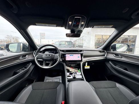 New 2026 Jeep Grand Cherokee Altitude AWD/4WD image 12