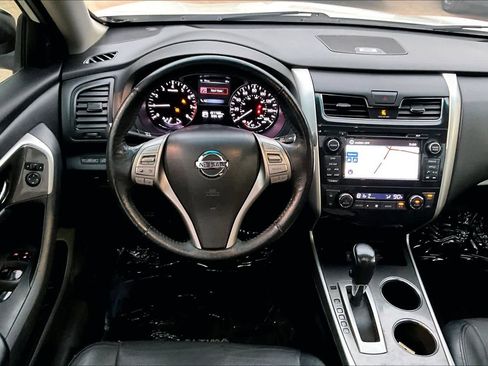 Used 2014 Nissan Altima 2.5 SL w/ Technology Package image 5