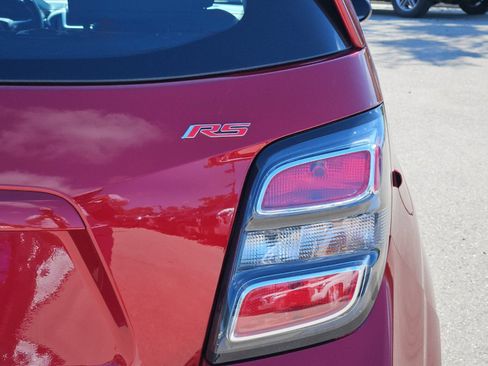 Used 2020 Chevrolet Sonic LT w/ Convenience Package FWD image 24