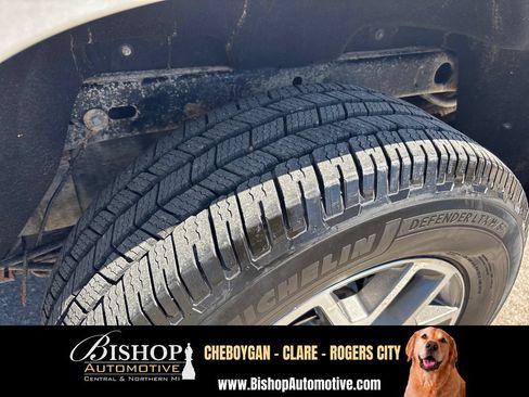 Used 2016 GMC Canyon SLE w/ All Terrain Package AWD/4WD image 16