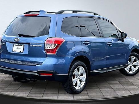 Used 2016 Subaru Forester 2.5i Premium w/ Popular Package #2 AWD/4WD image 2