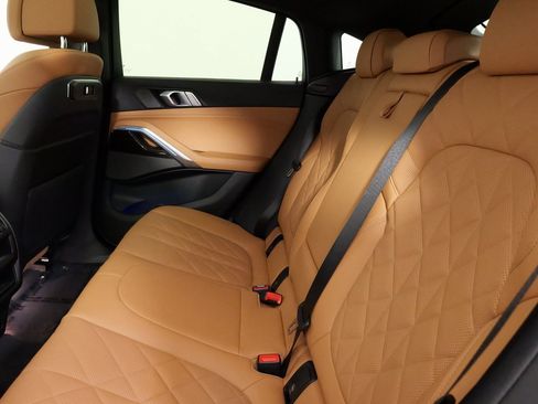 Used 2025 BMW X6 xDrive40i image 38