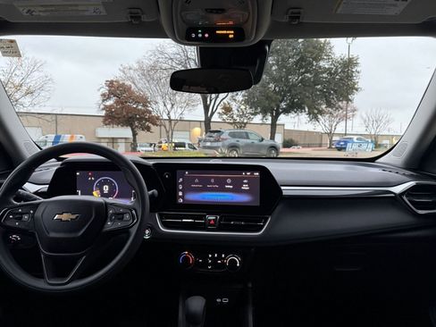 Used 2025 Chevrolet TrailBlazer LT image 33