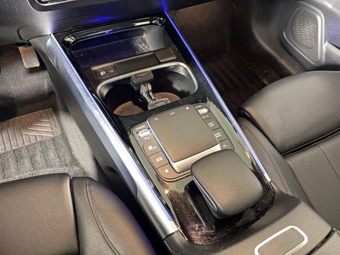 Certified 2021 Mercedes-Benz GLB 250 GLB 250 image 23