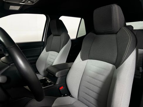 Certified 2025 Toyota 4Runner TRD Off-Road image 13