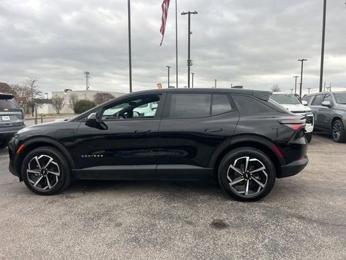 New 2026 Chevrolet Equinox EV LT w/ Comfort Package image 6