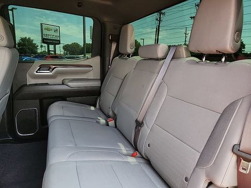 Used 2022 Chevrolet Silverado 1500 RST w/ Z71 Off-Road Package AWD/4WD image 12